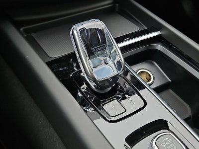 2026 Volvo XC60 B5 AWD Plus