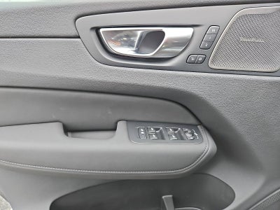 2026 Volvo XC60 B5 AWD Plus