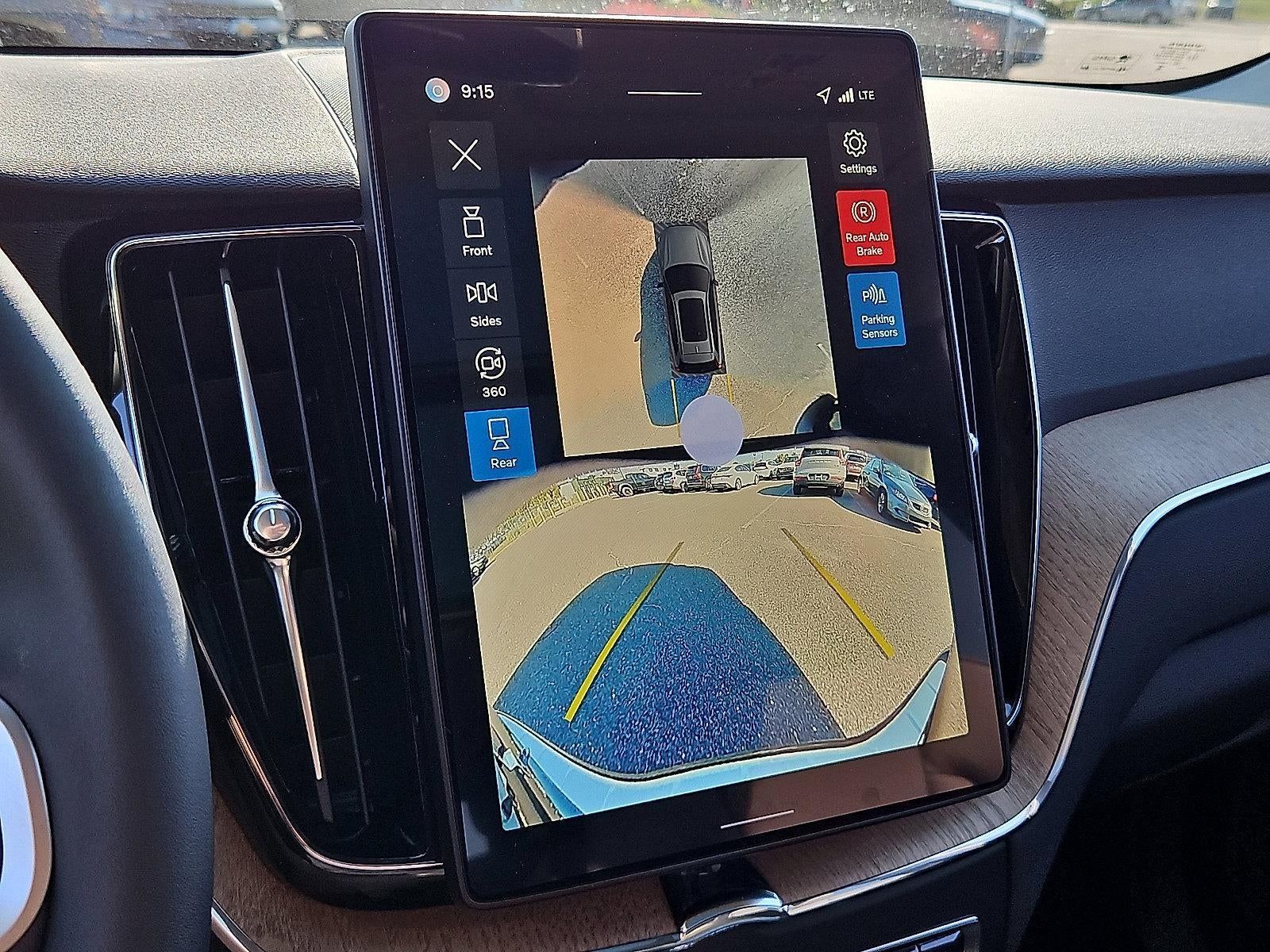 2026 Volvo XC60 B5 AWD Plus