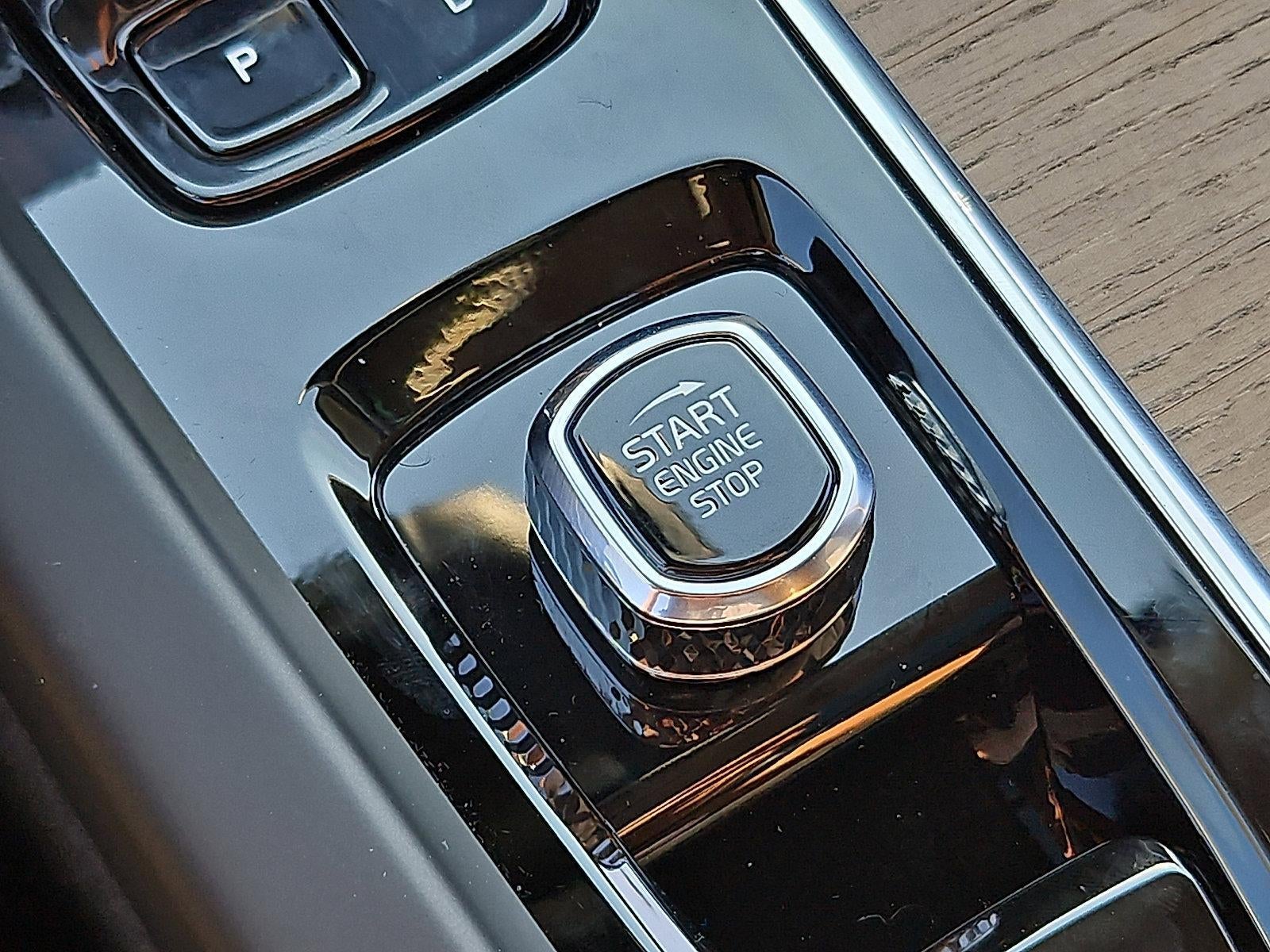 2026 Volvo XC60 B5 AWD Plus