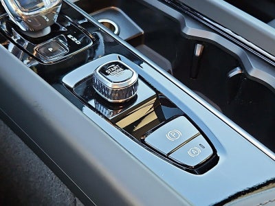 2026 Volvo XC60 B5 AWD Plus