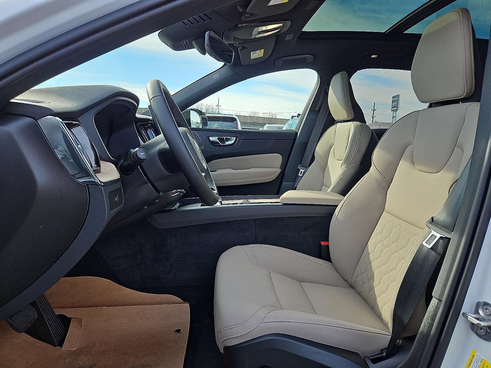 2026 Volvo XC60 B5 AWD Plus