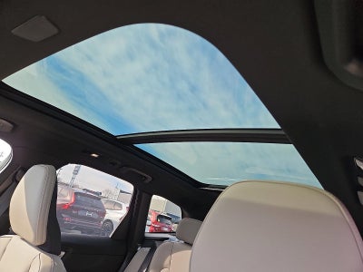 2026 Volvo XC60 B5 AWD Plus