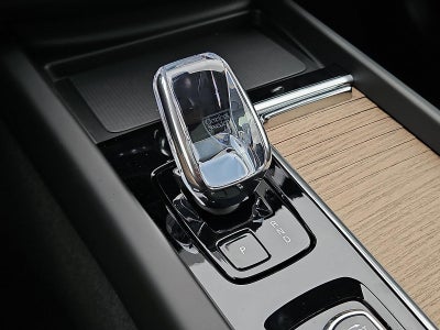 2026 Volvo XC60 B5 AWD Plus