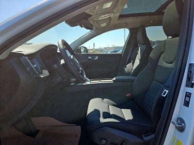 2026 Volvo XC60 B5 AWD Plus