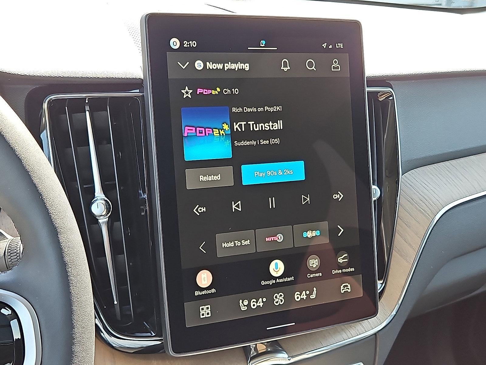 2026 Volvo XC60 B5 AWD Plus
