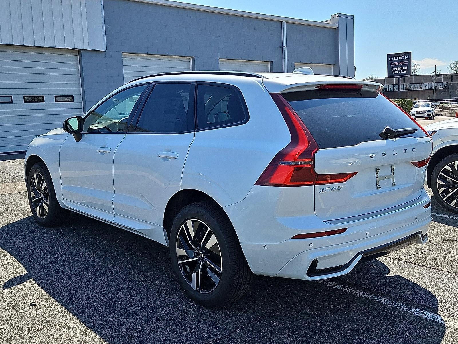 2026 Volvo XC60 B5 AWD Plus