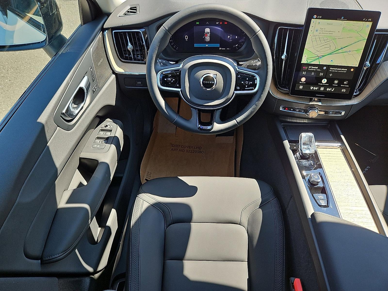 2026 Volvo XC60 B5 AWD Plus