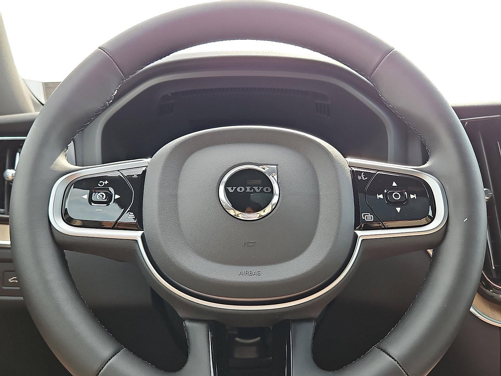 2026 Volvo XC60 B5 AWD Plus