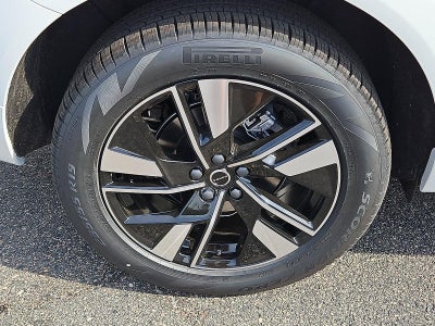 2026 Volvo XC60 B5 AWD Plus
