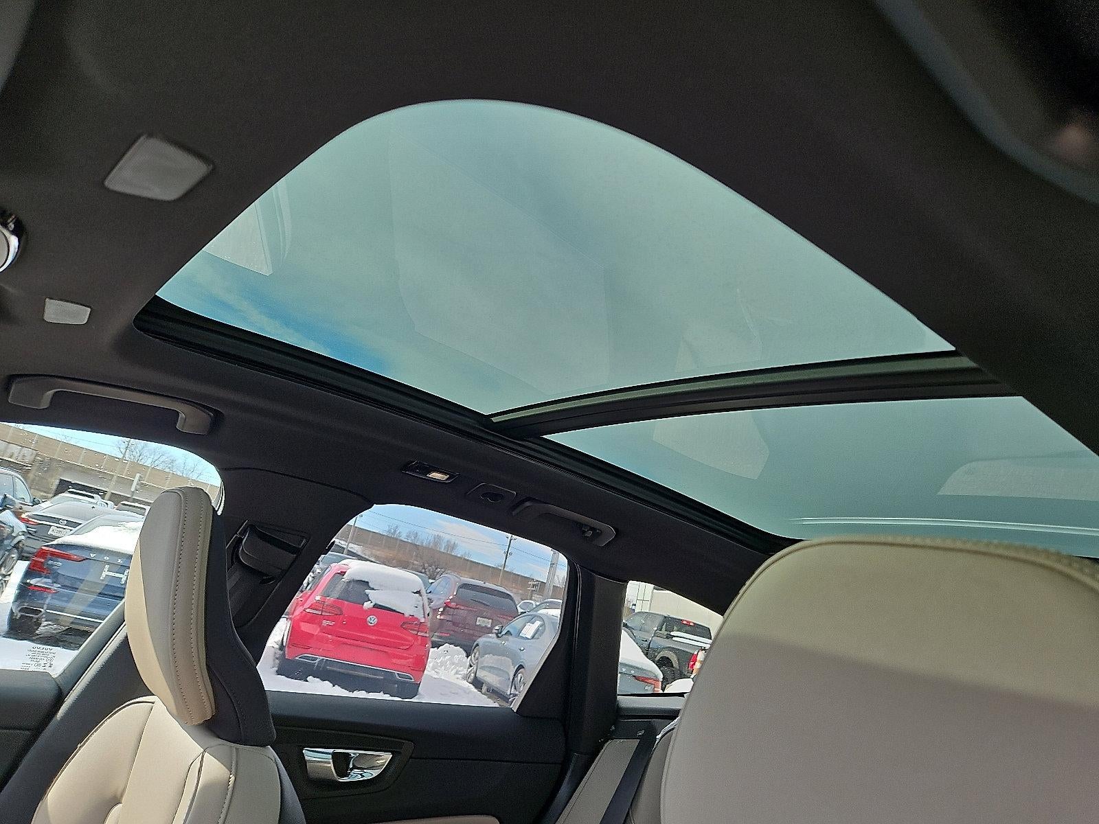 2026 Volvo XC60 B5 AWD Plus