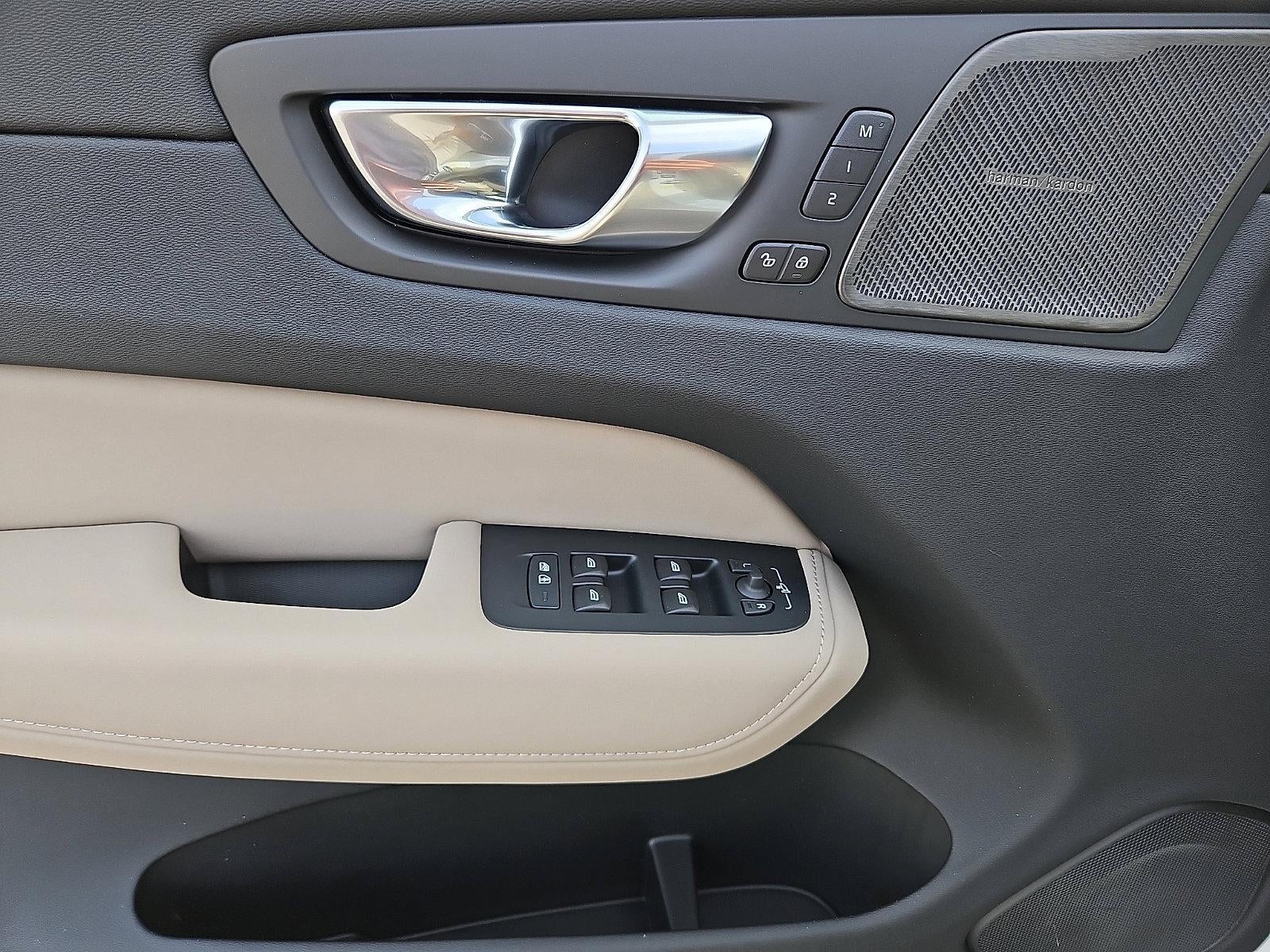 2026 Volvo XC60 B5 AWD Plus