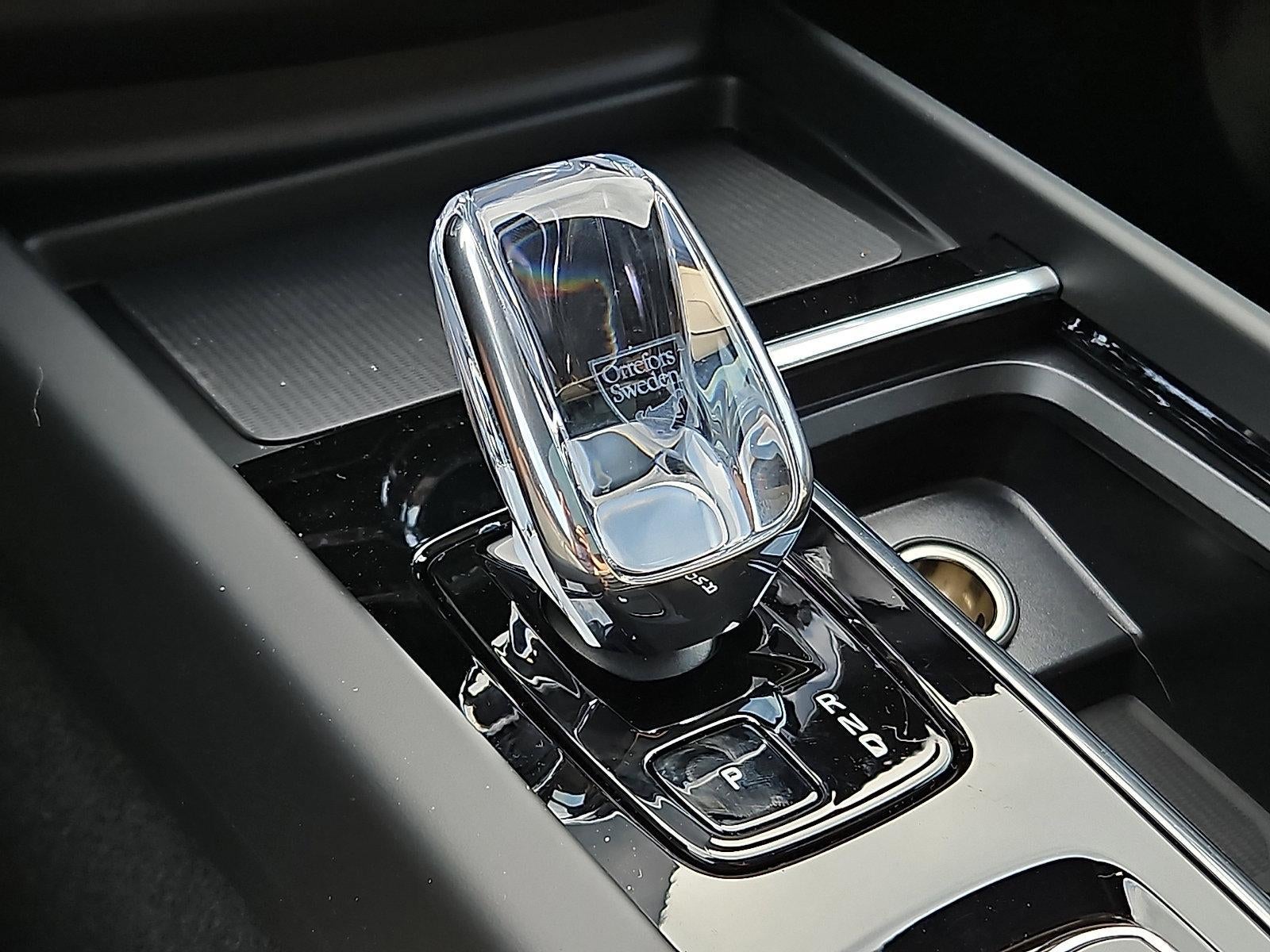 2026 Volvo XC60 B5 AWD Plus