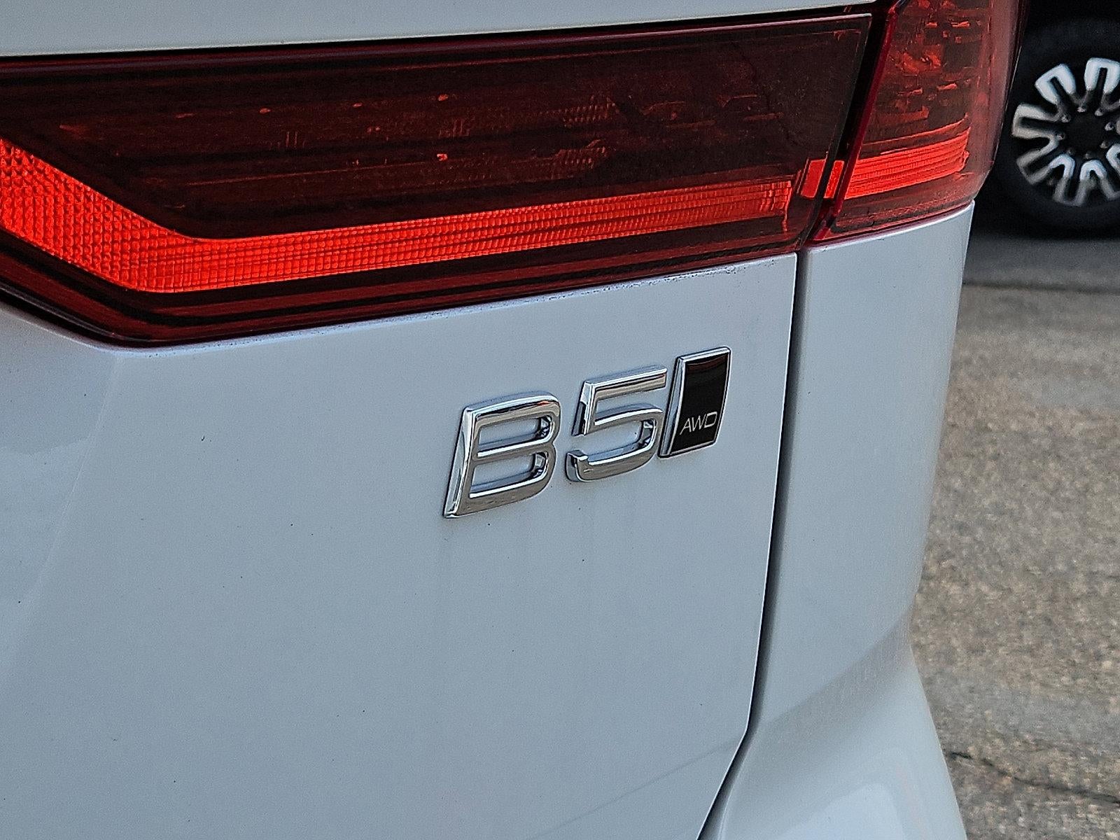 2026 Volvo XC60 B5 AWD Plus
