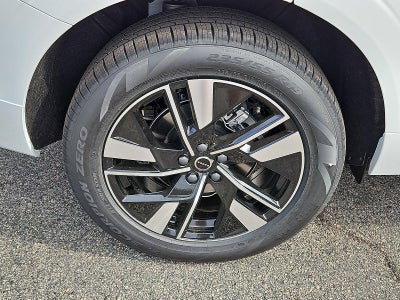 2026 Volvo XC60 B5 AWD Plus