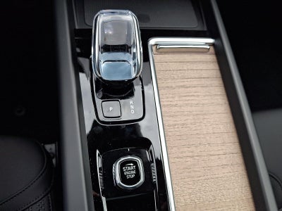 2026 Volvo XC60 B5 AWD Plus