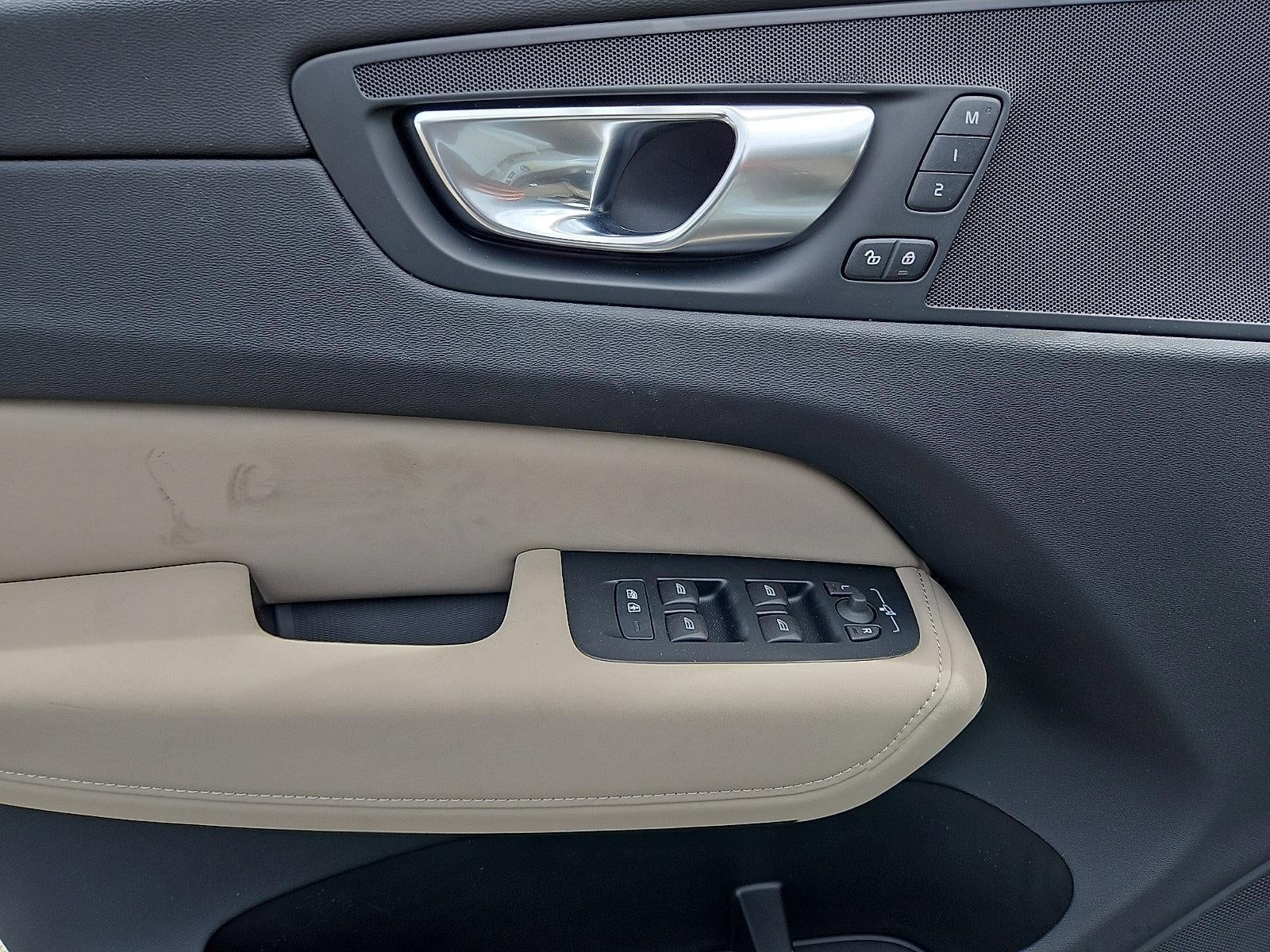 2026 Volvo XC60 B5 AWD Plus