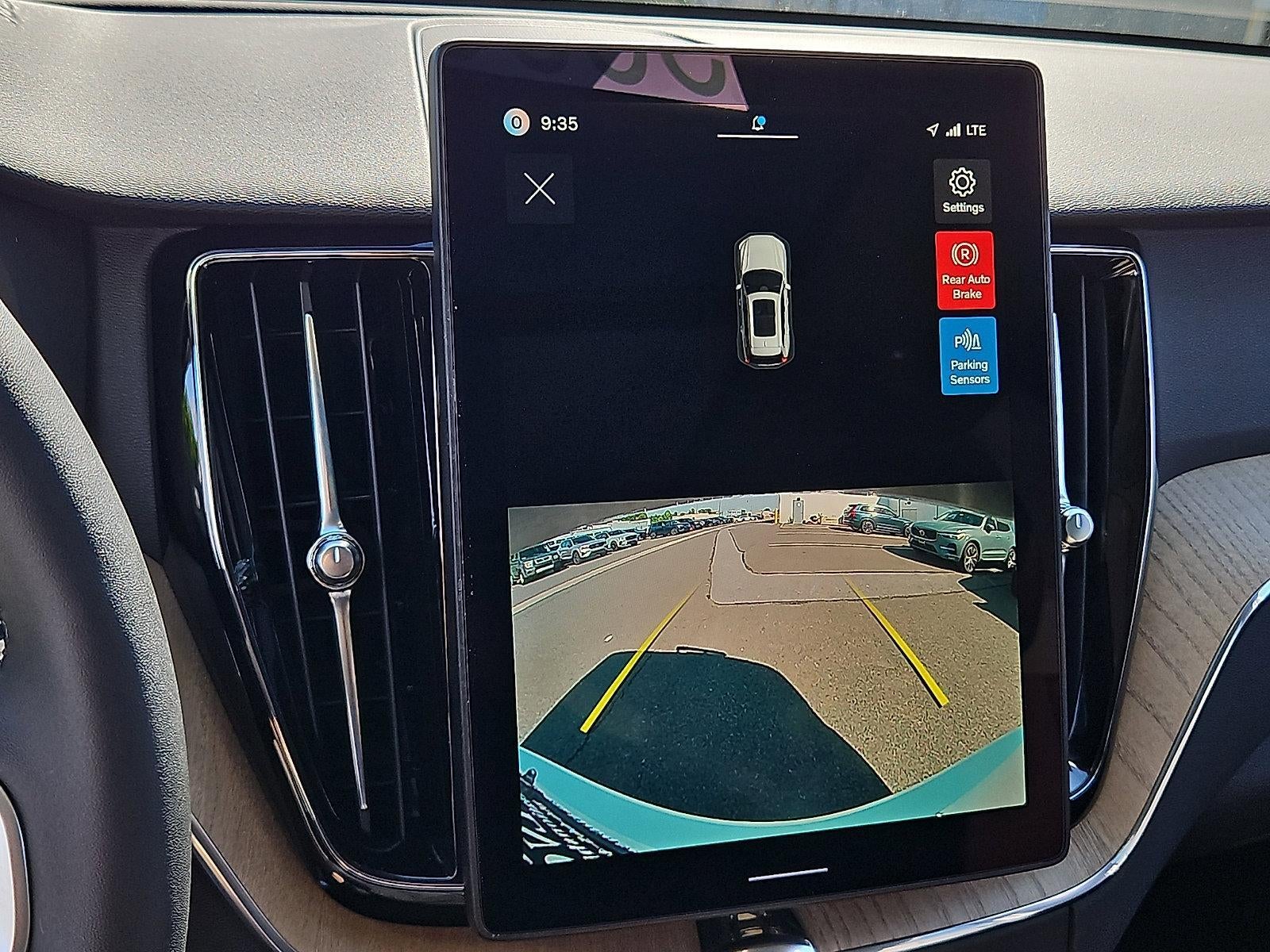 2026 Volvo XC60 B5 AWD Core