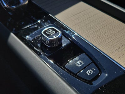 2026 Volvo XC60 B5 AWD Core