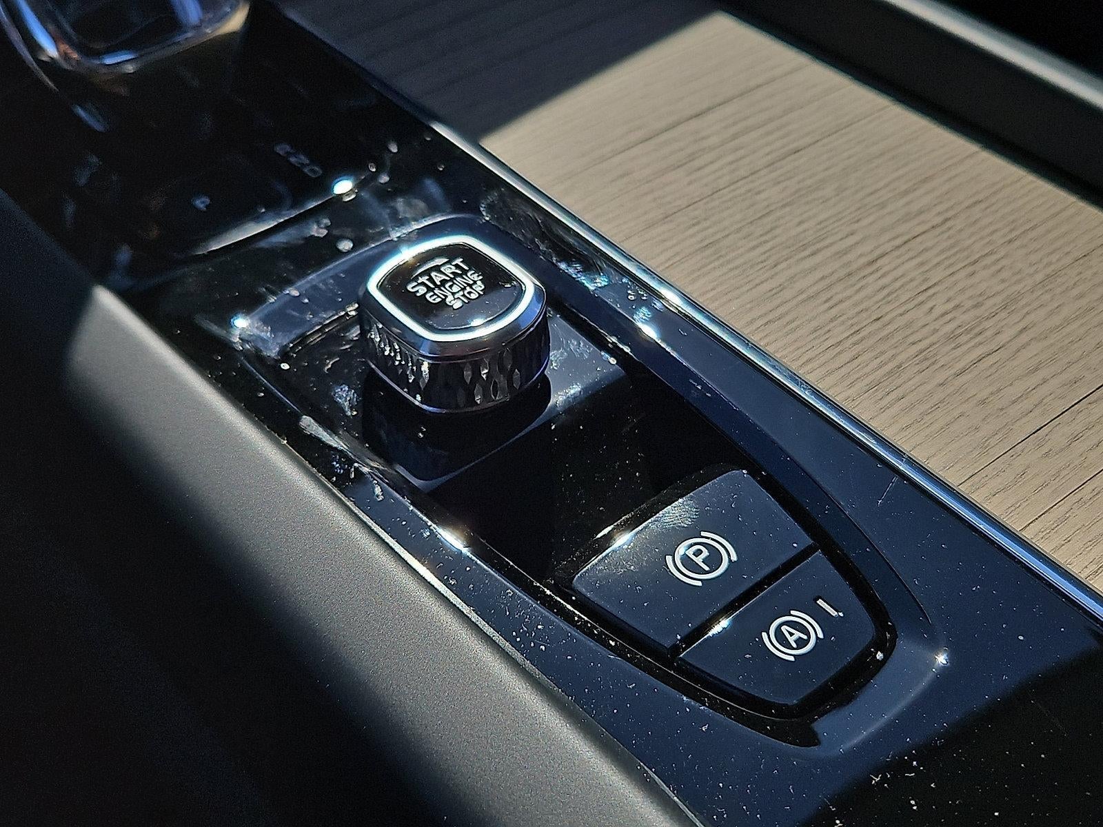 2026 Volvo XC60 B5 AWD Core