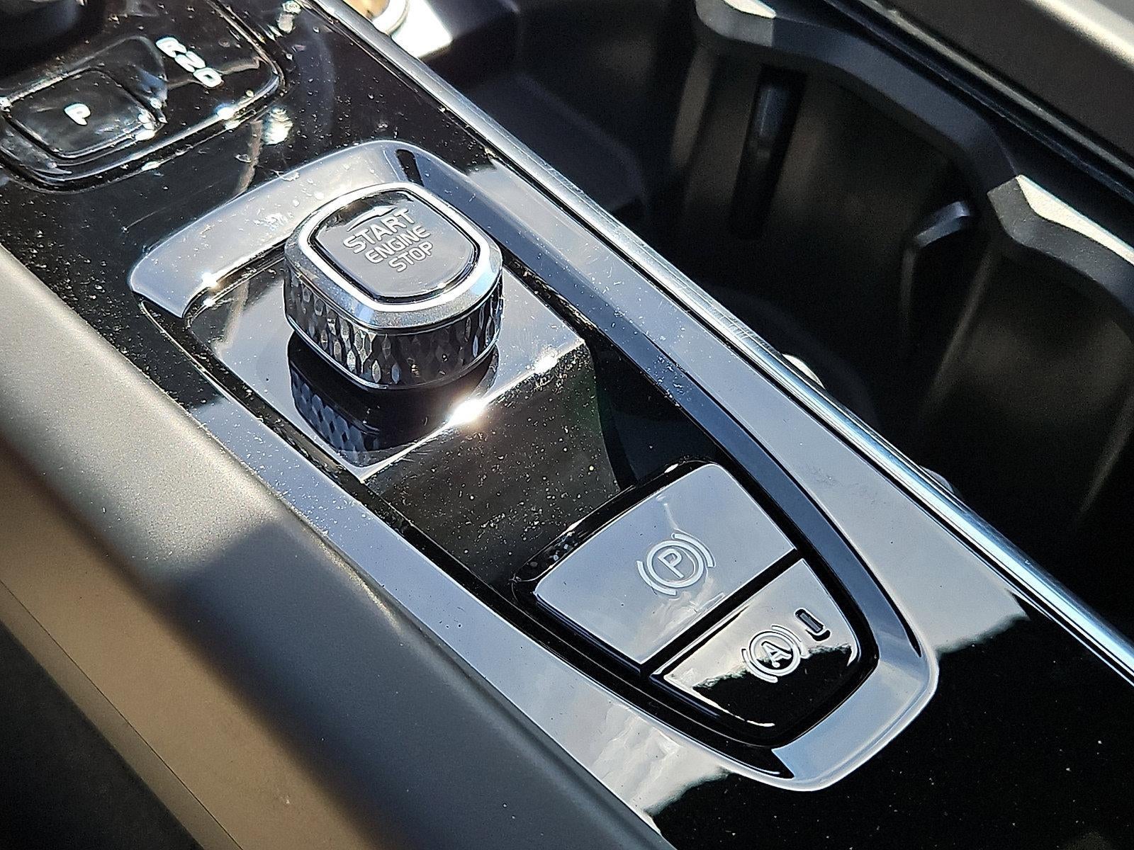 2026 Volvo XC60 B5 AWD Core