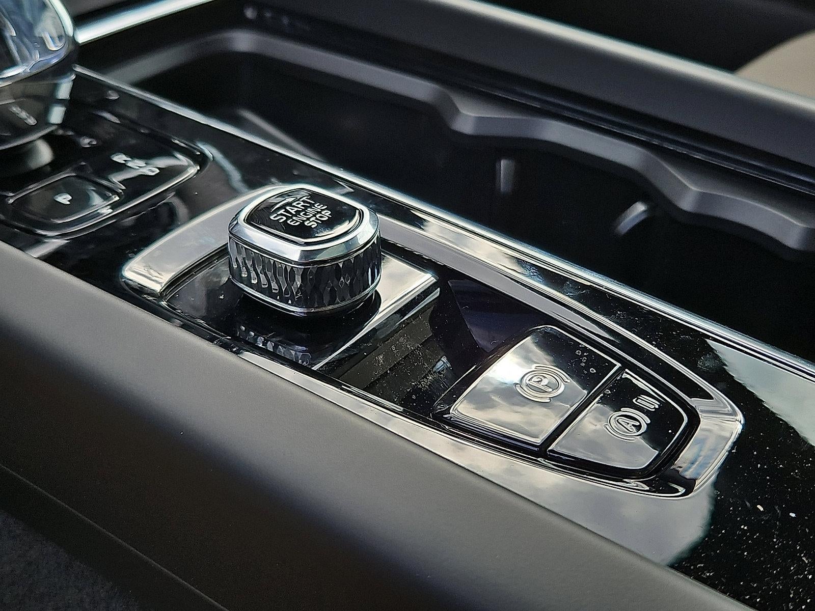 2026 Volvo XC60 B5 AWD Core