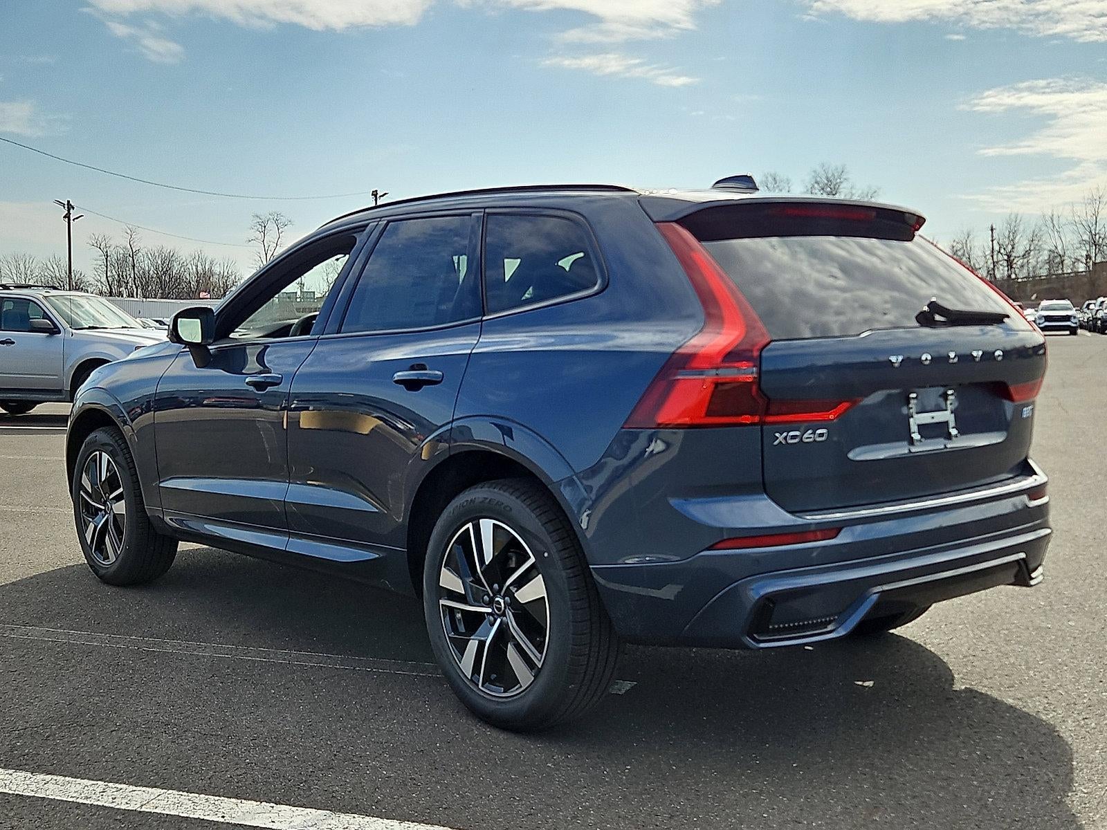2026 Volvo XC60 B5 AWD Core