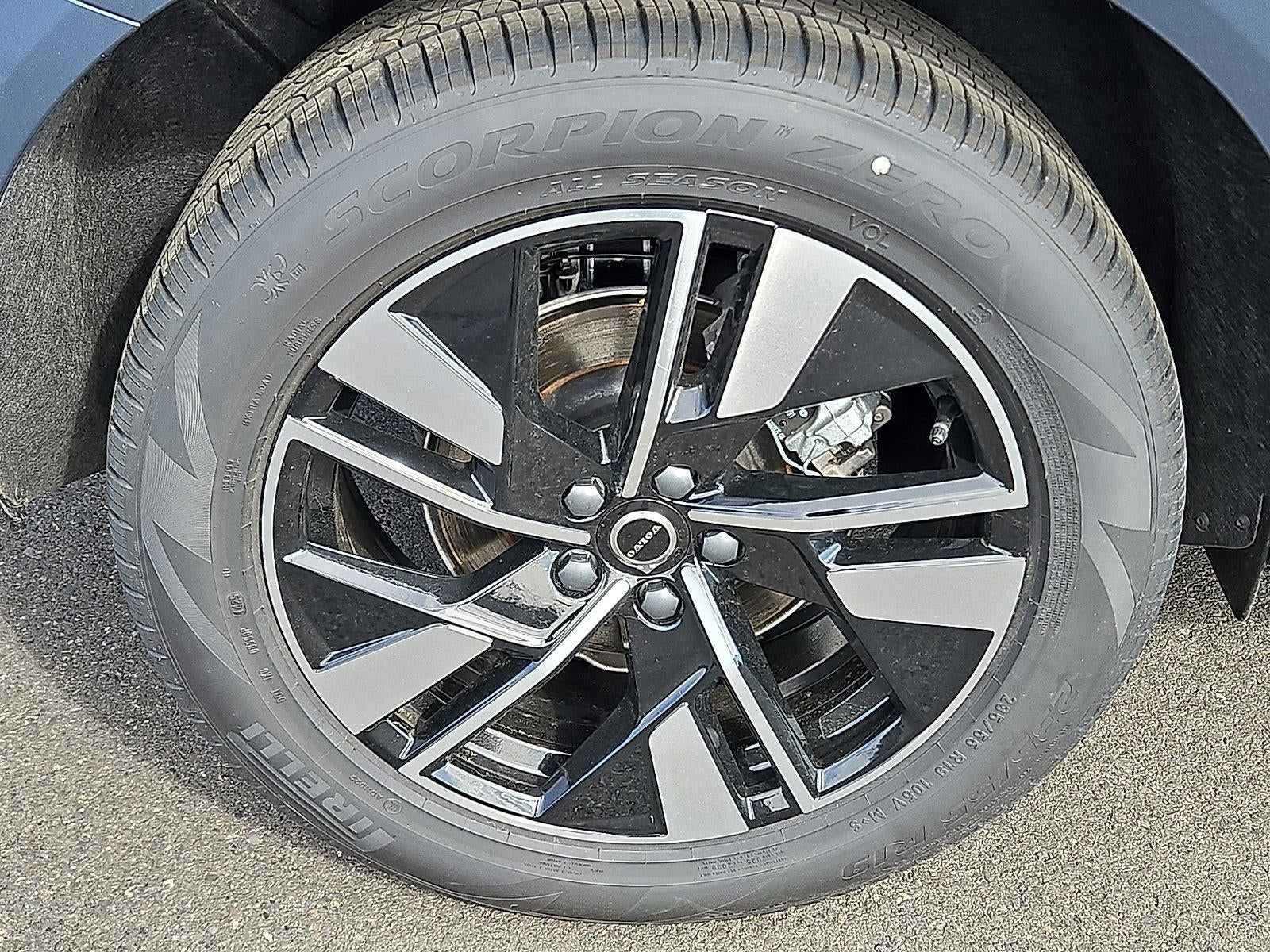 2026 Volvo XC60 B5 AWD Core