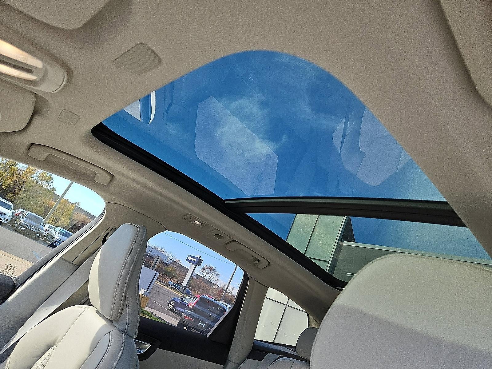 2026 Volvo XC60 B5 AWD Ultra