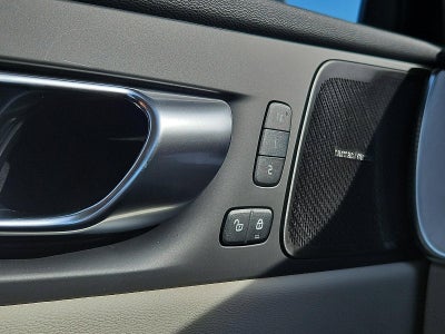 2026 Volvo XC60 B5 AWD Ultra