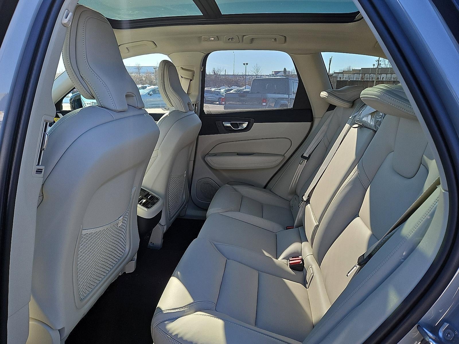 2026 Volvo XC60 B5 AWD Ultra