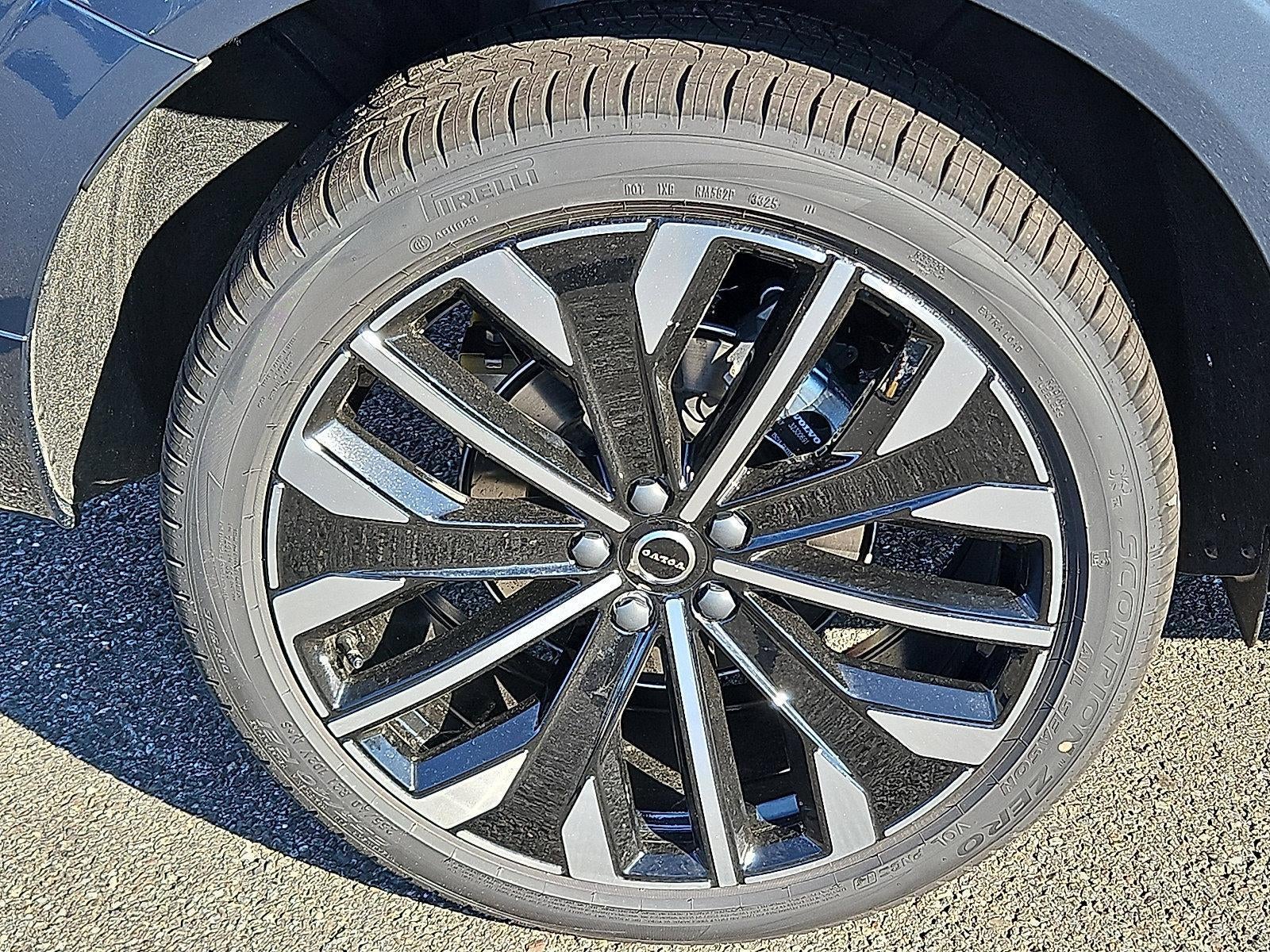 2026 Volvo XC60 B5 AWD Ultra