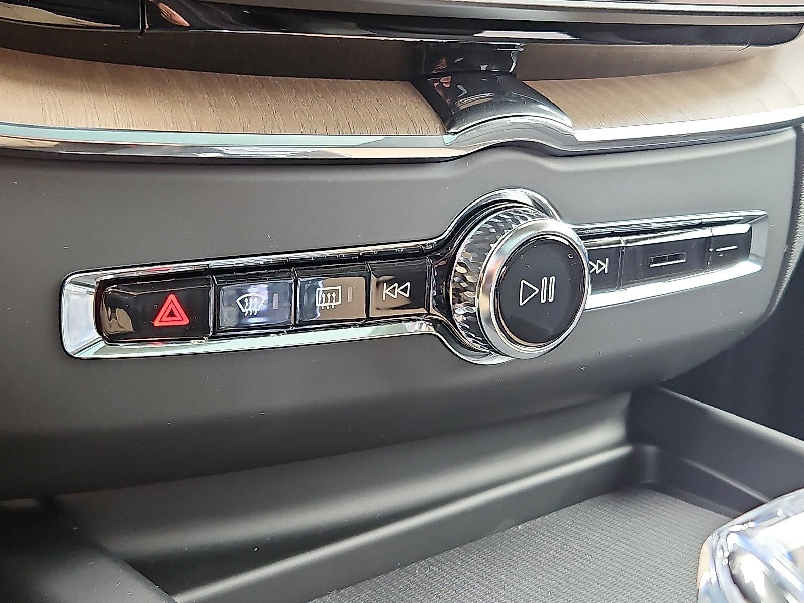 2026 Volvo XC60 B5 AWD Ultra