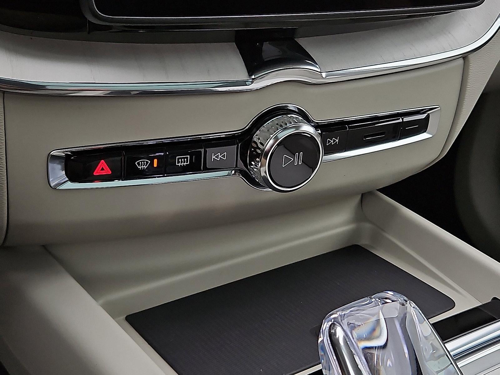 2026 Volvo XC60 B5 AWD Ultra