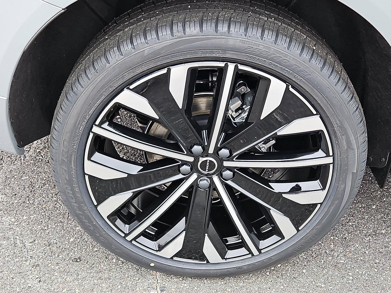 2026 Volvo XC60 B5 AWD Ultra