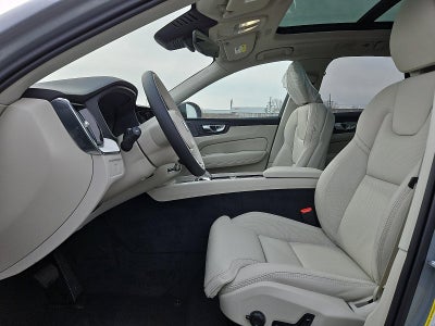 2026 Volvo XC60 B5 AWD Ultra