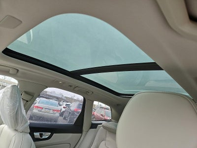 2026 Volvo XC60 B5 AWD Ultra