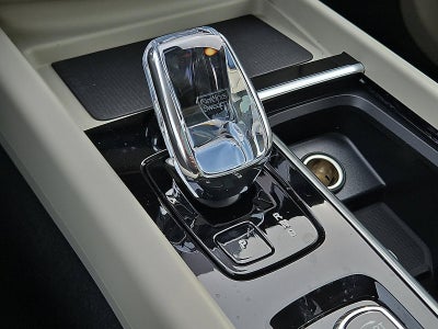 2026 Volvo XC60 B5 AWD Ultra