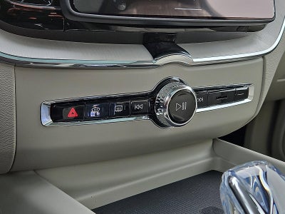2026 Volvo XC60 B5 AWD Ultra