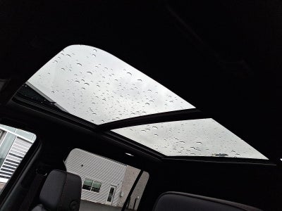 2023 Chevrolet Suburban 4WD RST