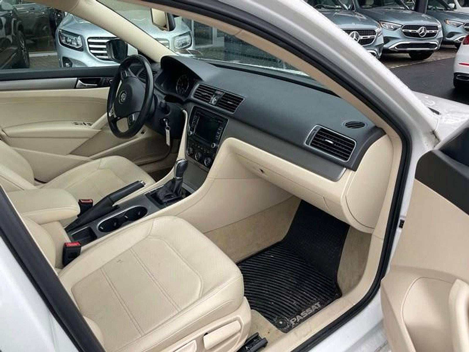 2014 Volkswagen Passat 4dr Sdn 1.8T Auto SE PZEV