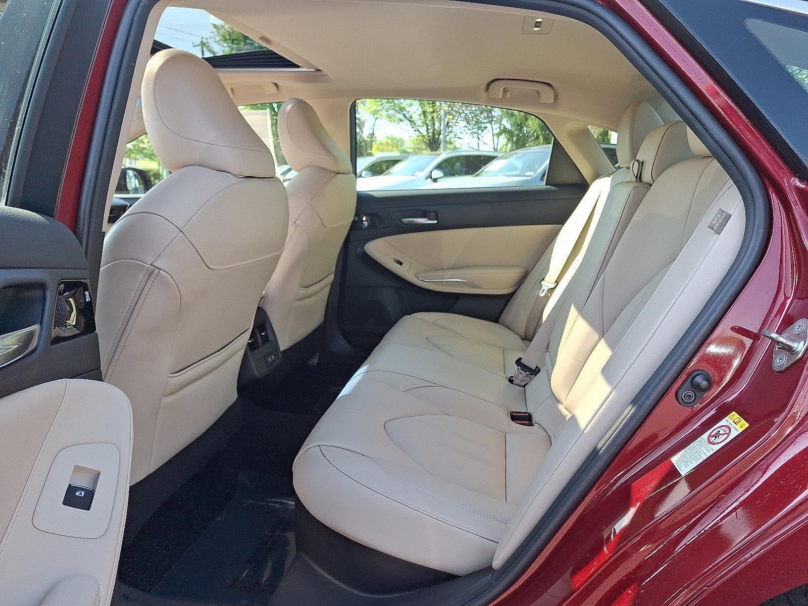 2019 Toyota Avalon Hybrid XLE (Natl)