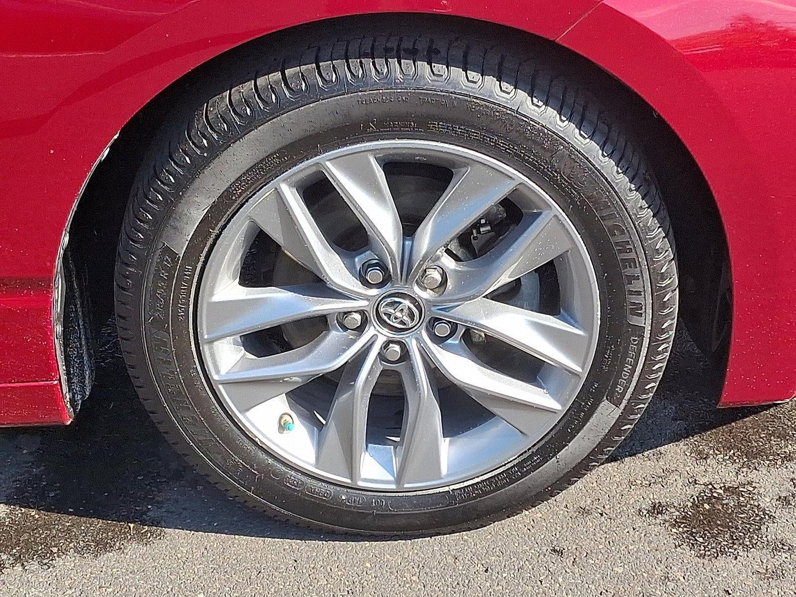 2019 Toyota Avalon Hybrid XLE (Natl)