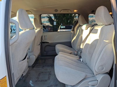 2012 Toyota Sienna 5dr 7-Pass Van V6 LE AAS FWD (Natl)