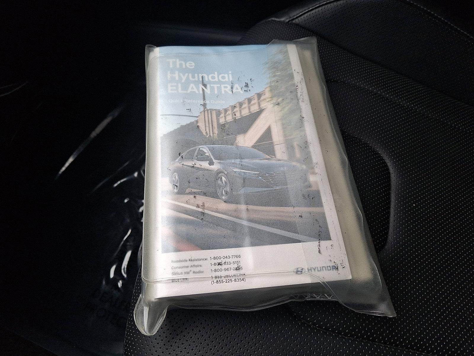 2023 Hyundai ELANTRA Limited IVT