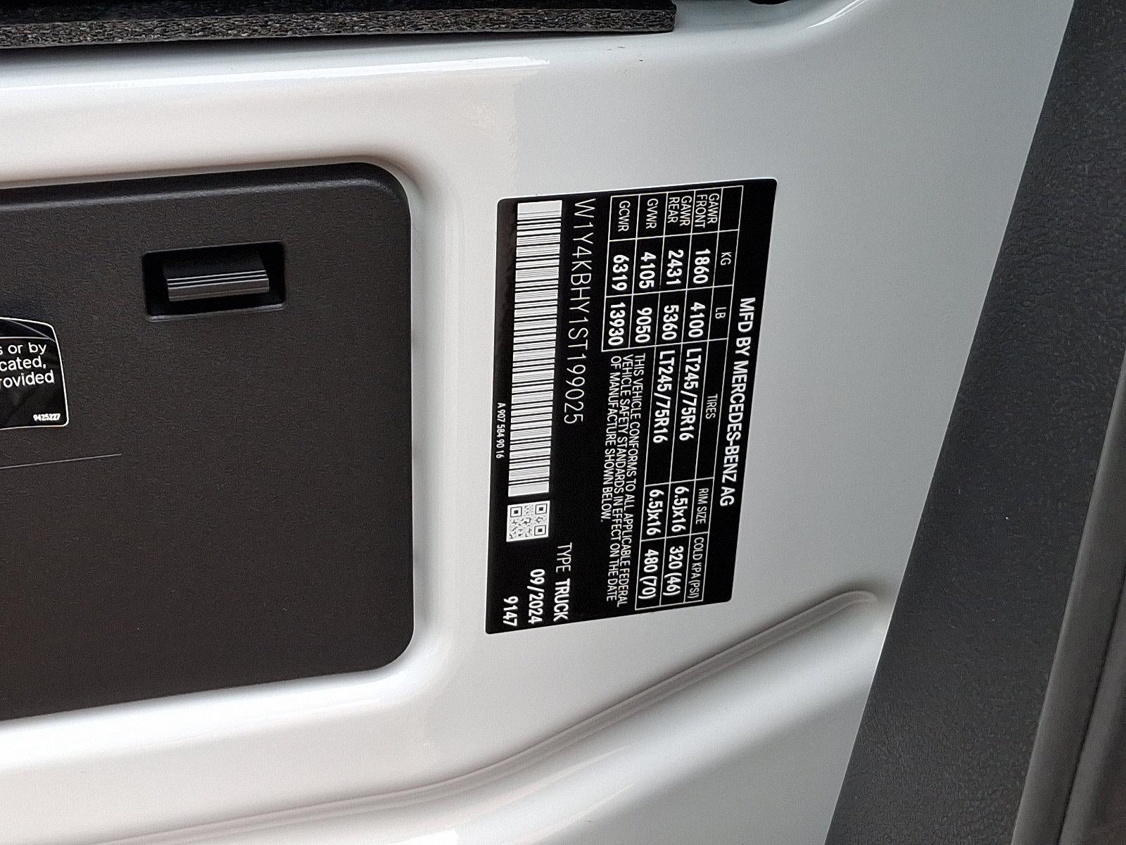 2025 Mercedes-Benz Sprinter Cargo Van 2500 Standard Roof I4 Diesel 144" RWD