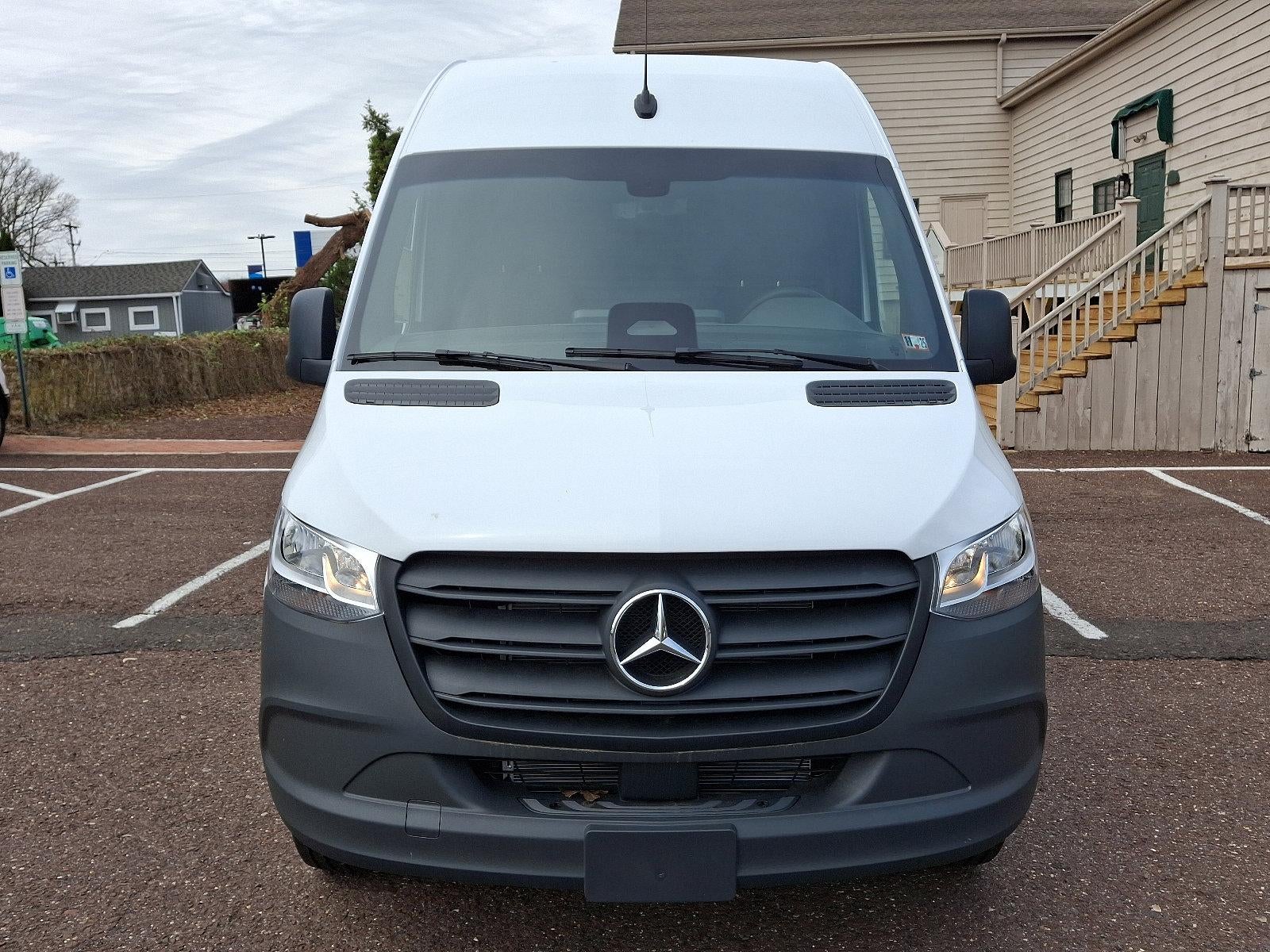 2025 Mercedes-Benz Sprinter Cargo Van 2500 Standard Roof I4 Diesel 144" RWD