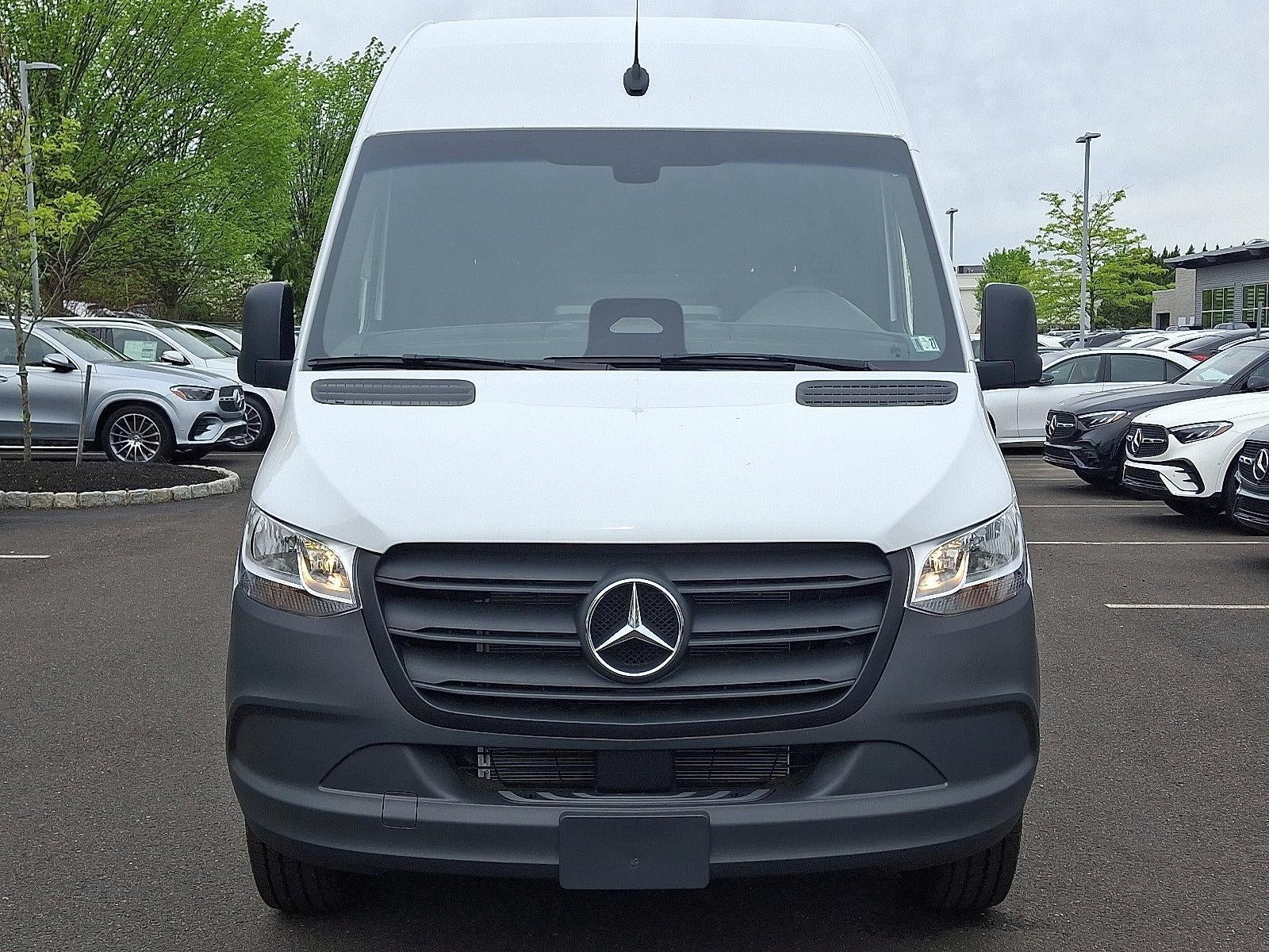 2026 Mercedes-Benz Sprinter Cargo Van 2500 Standard Roof I4 Diesel 144" RWD