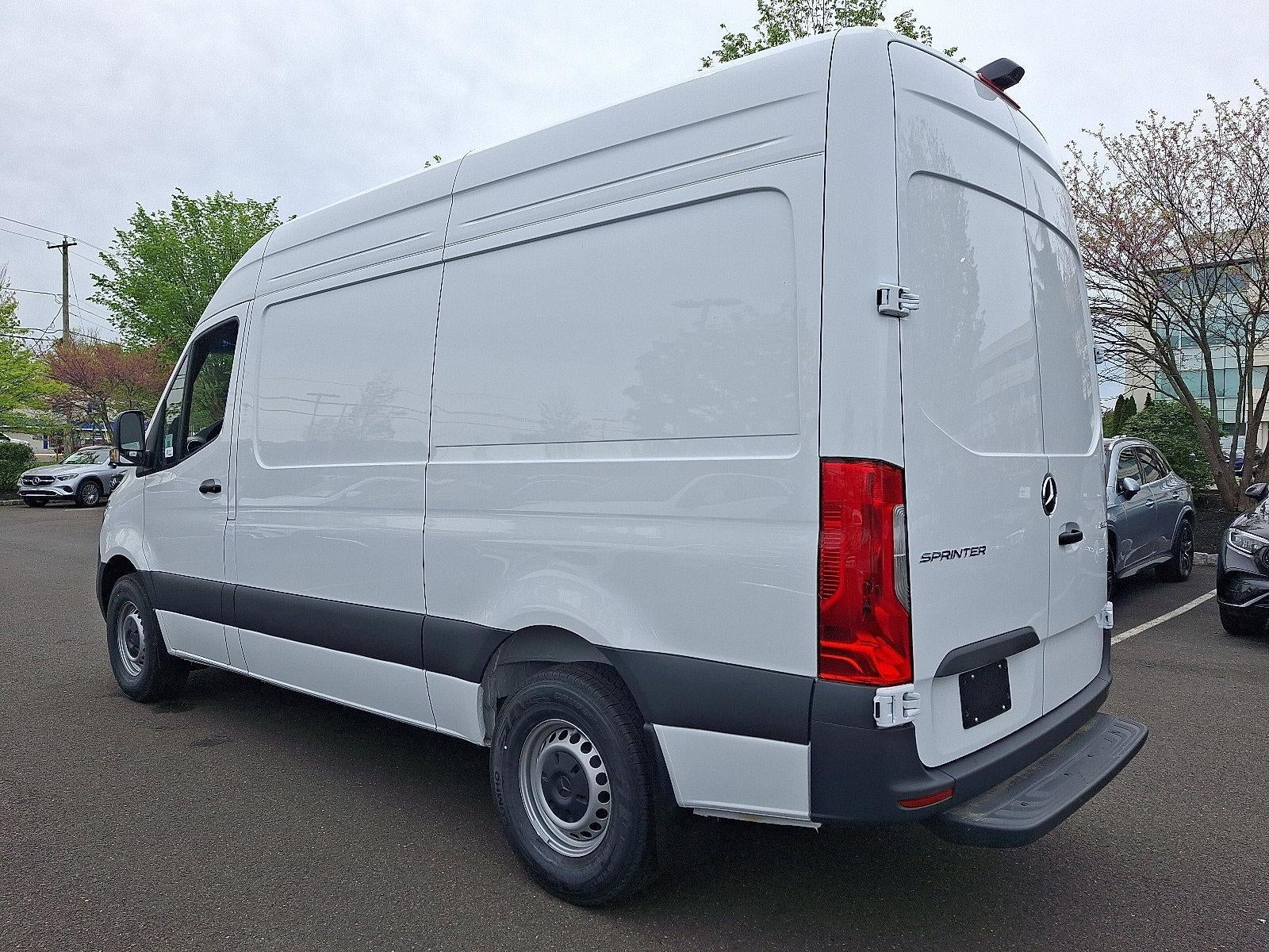 2026 Mercedes-Benz Sprinter Cargo Van 2500 Standard Roof I4 Diesel 144" RWD