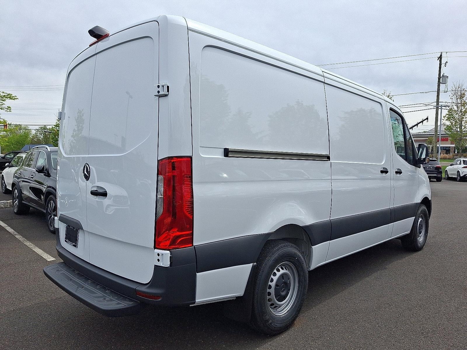 2026 Mercedes-Benz Sprinter Cargo Van 2500 Standard Roof I4 Diesel 144" RWD